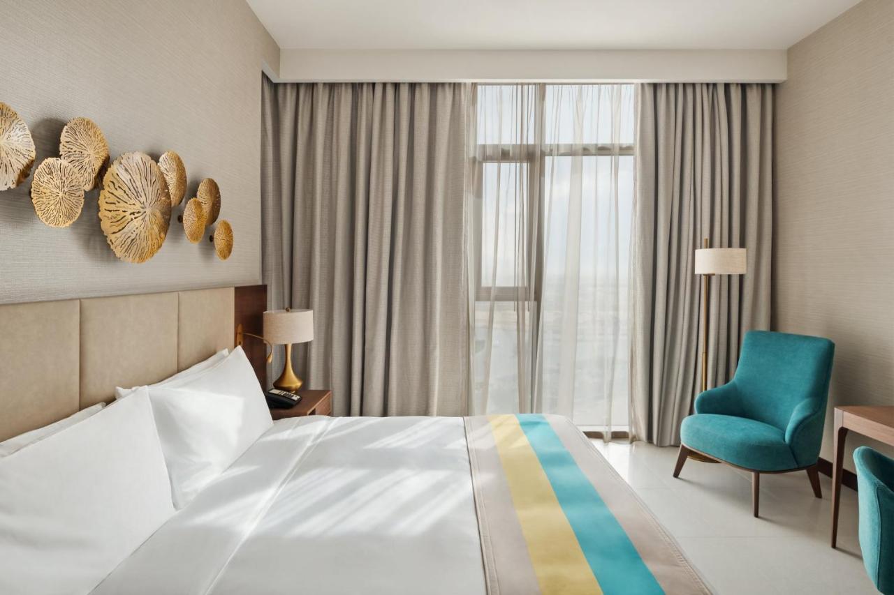 Holiday Inn Dubai Al-Maktoum Airport By Ihg Luaran gambar