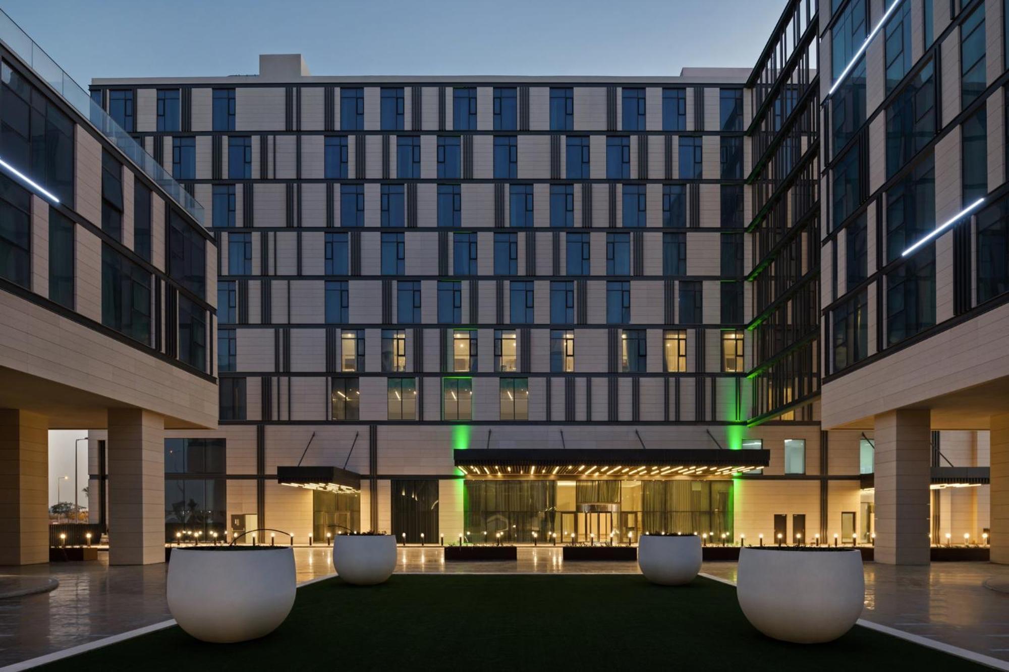Holiday Inn Dubai Al-Maktoum Airport By Ihg Luaran gambar